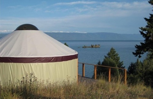Somers Cabaña | Yurta Con vistas Flathead Lake