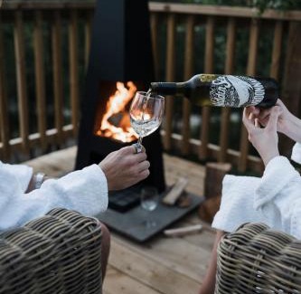 Ripon Otro | Yurtshire Eavestone Lake - Willow