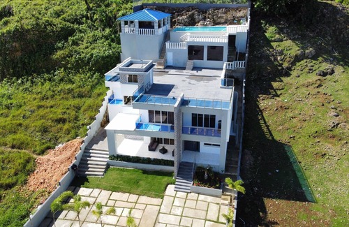 Cabrera Casa | Yurys villa