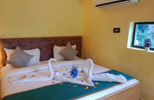 Village Hokra Hotel | Yuvraj Fort Pushkar by DMHH Pvt Ltd