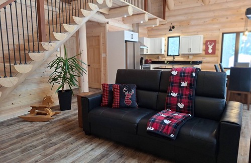 Mauricie Chalet De Esquí | ZÉNITH / with SPA, Summun De La Détente