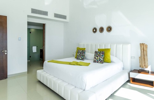 Puerto Juarez Condominio | Z Casa Altamar 2 Bedroom Condo by Redawning