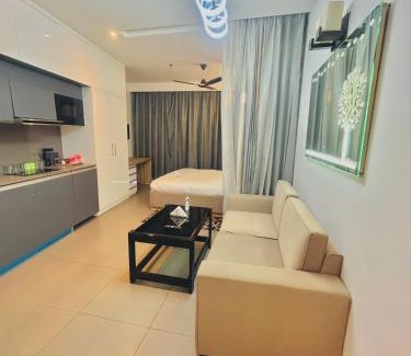 Noida Apartamento | Z cloud hotel