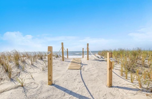 Oak Island Casa | Z-Scape