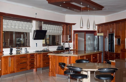 Pretoria Casa | Phoka House es una bonita casa ubicada en el campo, lejos de la bulliciosa ciudad.