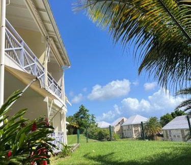 Saint-Claude Apartamento | Zabana Lodge, dans un jardin tropical avec piscine