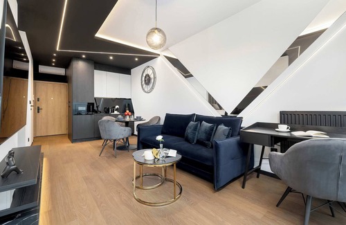 Katowice Apartamento | Zabrska 15 Air Conditioned Studio | Parking, Desk