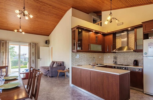 Lepreo Casa | Zacharo Casa Rosa - Seaside Garden Retreat