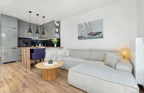 Rzeszow Apartamento | Zaciszna 13 | Bright Apartment | Balcony