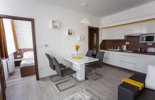 Sarvar Apartamento | Zafír Apartmanház