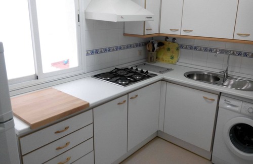 Zahara de los Atunes Apartamento | Amplio apartamento en planta alta moderna junto a la playa en el pueblo de Zahara