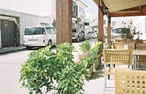 Zahara de los Atunes Apartamento | Amplio apartamento en planta alta moderna junto a la playa en el pueblo de Zahara