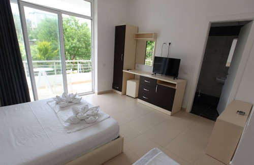 Himare Cama Y Desayuno | Zahos Hotel