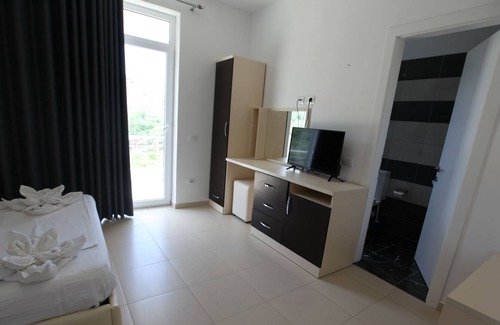Himare Cama Y Desayuno | Zahos Hotel