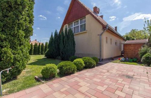 Balatonkeresztur Apartamento | Zalán apartmann