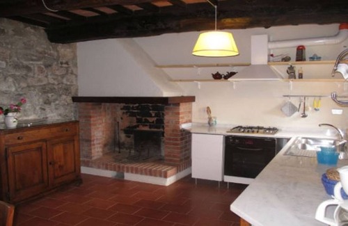 Pescia Casa | Zano PodereZano la casa - apartamento para 6 personas