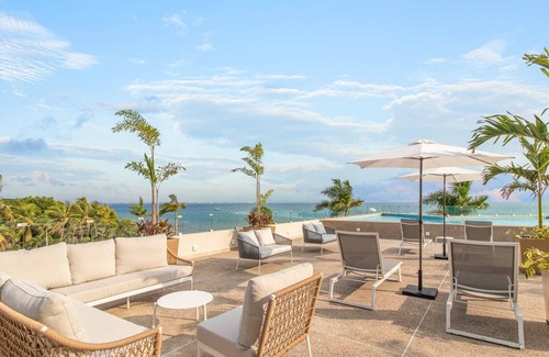 La Puntilla Apartamento | Zantamar 103C: Beachfront Suites in La Cruz