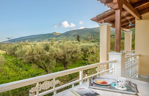 Langadhakia Villa | Zante 5 bedroom Villa with private pool and basketball court