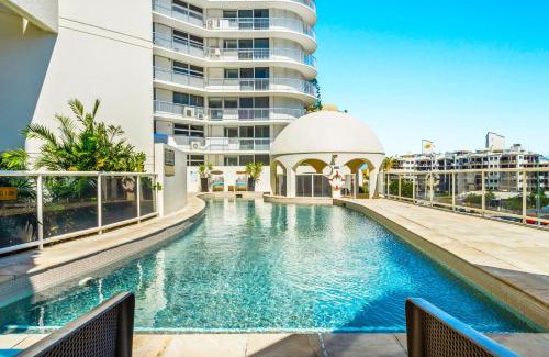 Mooloolaba Apartamento | Zanzibar 905, Ocean front 2 bedroom apartment