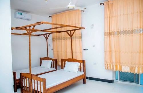 Uroa Hotel | Zanzibar Beach Front Apartment