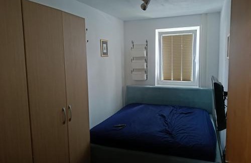 Celje Casa | Zasebno trosobno stanovanje s termi posteljami in dnevno sobo ločeno od kuhinje