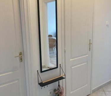 Erzsebetfalva Apartamento | Zazie Apartment with free parking