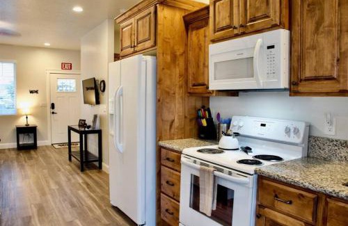 La Verkin Casa | ZC4 Pet Friendly Home Near Zion