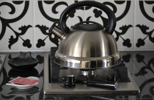 Moreleta Park Casa | Zebra Cottage offers tranquillity for business or leisure travellers.