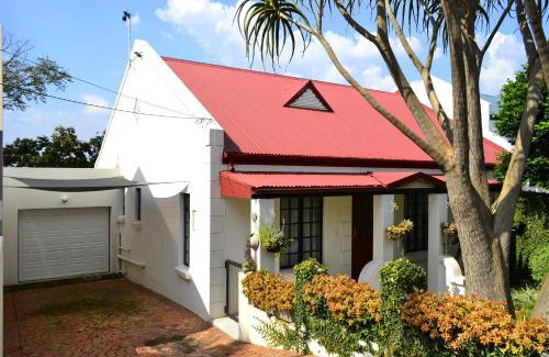 Moreleta Park Casa | Zebra Cottage