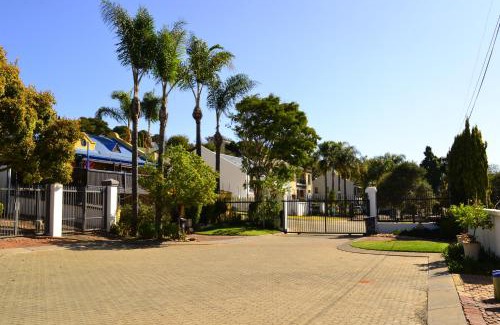 Moreleta Park Casa | Zebra Cottage