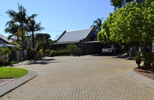Moreleta Park Casa | Zebra Cottage