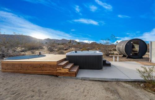 Joshua Tree Highlands Casa | Zebra Shadow By The Cohost Company