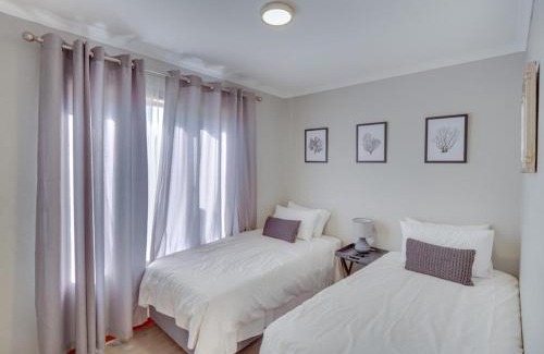 Leeupoort Casa | Zebula 1 Pela Lodge, 2-bedroom cottage