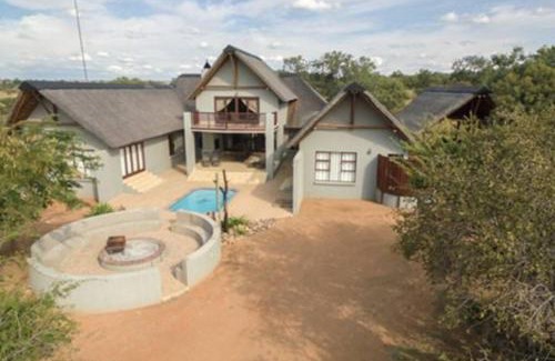 Leeupoort Villa | Zebula Golf and Wildlife Estate - Hornbill Paradise Pax 8 - Moi Signature Luxury villa
