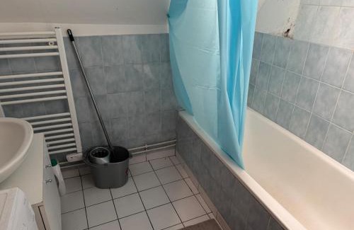 La Ferte-sous-Jouarre Apartamento | Zedd Apartment