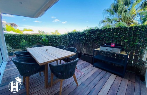 Anse Vata Apartamento | Zen Avec Jardin et Jacuzzi et Proche des Plages