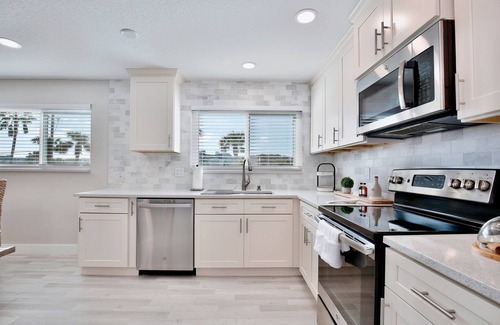 New Smyrna Beach Casa | ZEN BEACH RETREAT OCEAN VIEW TOWNHOUSE