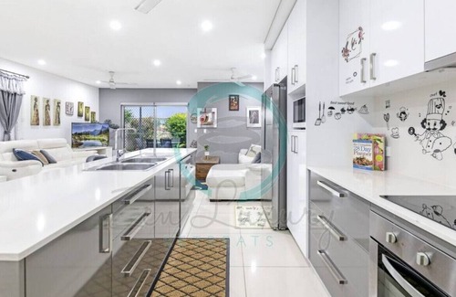 Berrimah Apartamento | ZEN BOULTER ESTATE - 3BR Cozy Hideaway