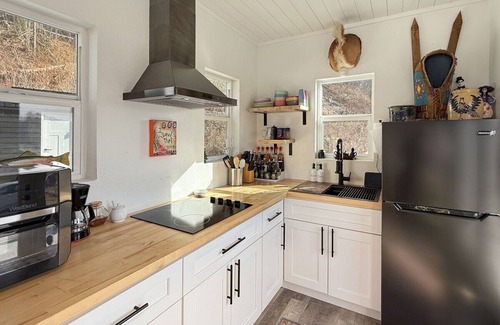 Hubbardton Otro | Zen Box Farm offers a one-of-a-kind experience that blends rustic charm, modern comfort all together