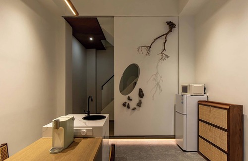 Jinping Qu Hotel | Zen Den Design