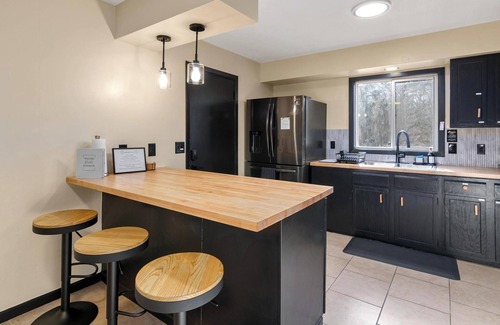 Cottage Grove Casa | Zen Den Oasis: Retreat in Nature, 4-Bedroom Home on 10 Acres of Private Land