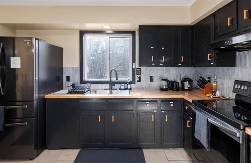 Cottage Grove Casa | Zen Den Oasis: Retreat in Nature, 4-Bedroom Home on 10 Acres of Private Land