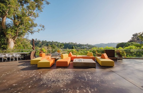 Beverly Hills Casa | Zen Estate - Luxurious 5BR Beverly Hills Sanctuary with Pool & Canyon Views