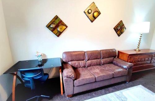 Near Eastside Apartamento | Zen Haven 5- Close to Downtown Indy- Queen Bed