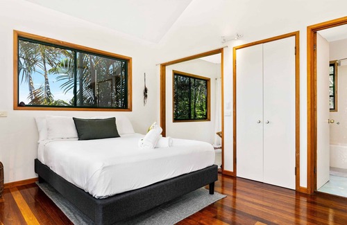 Myocum Cabaña | Zen- Lush retreat close to Byron with views