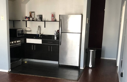 Castle Hill Apartamento | ZEN'S HOME AWAY FROM HOME