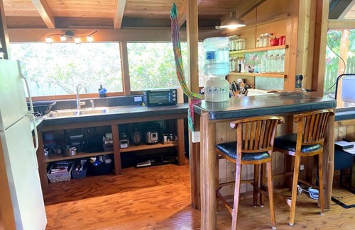 Kehena Casa | Sweet Seaview Sanctuary near Ocean, Black Sand Beach & Kalani