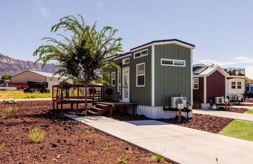 Apple Valley Casa | Zen Tiny Home