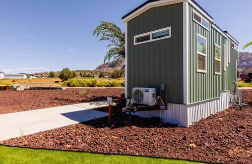 Apple Valley Casa | Zen Tiny Home