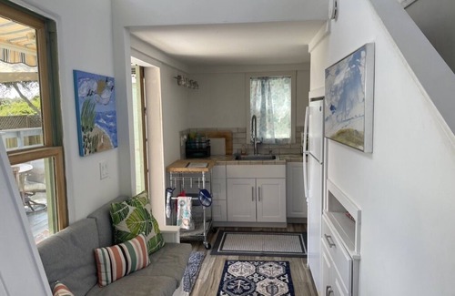 Carpinteria Cabaña | Zenful Avo-Cottage w/hot tub — 5 min from the beach & hiking!